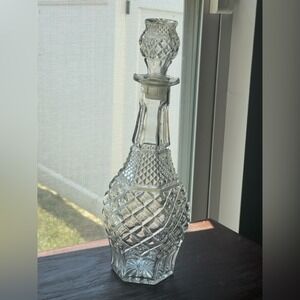 Vintage Diamond Cut Glass Decanter Pineapple Pattern Clear Barware with Stopper